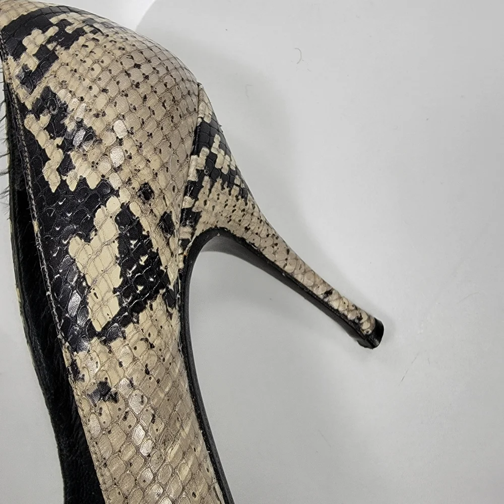 Stuart Weitzman Sz 8.5 Snake Pump Heels Pointed Toe Stilettos 4"_5